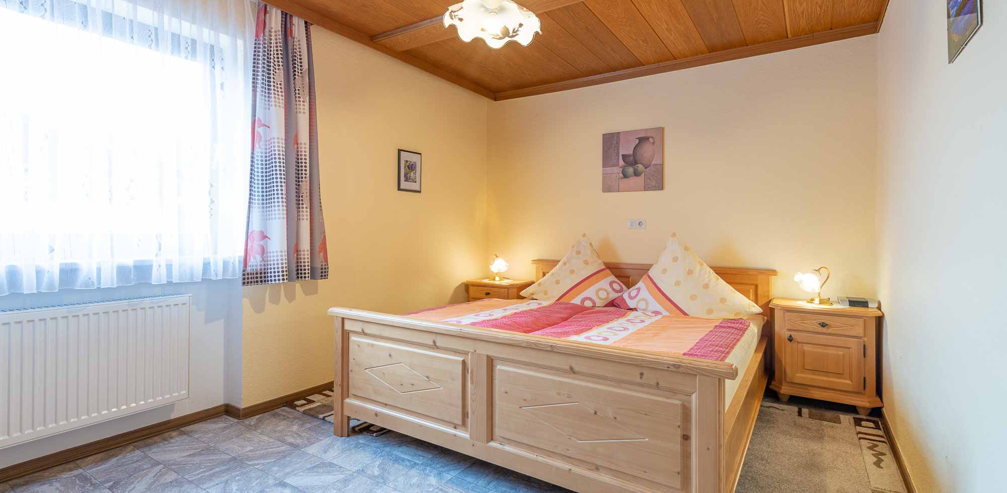 Schlafzimmer der Ferienwohnung 2